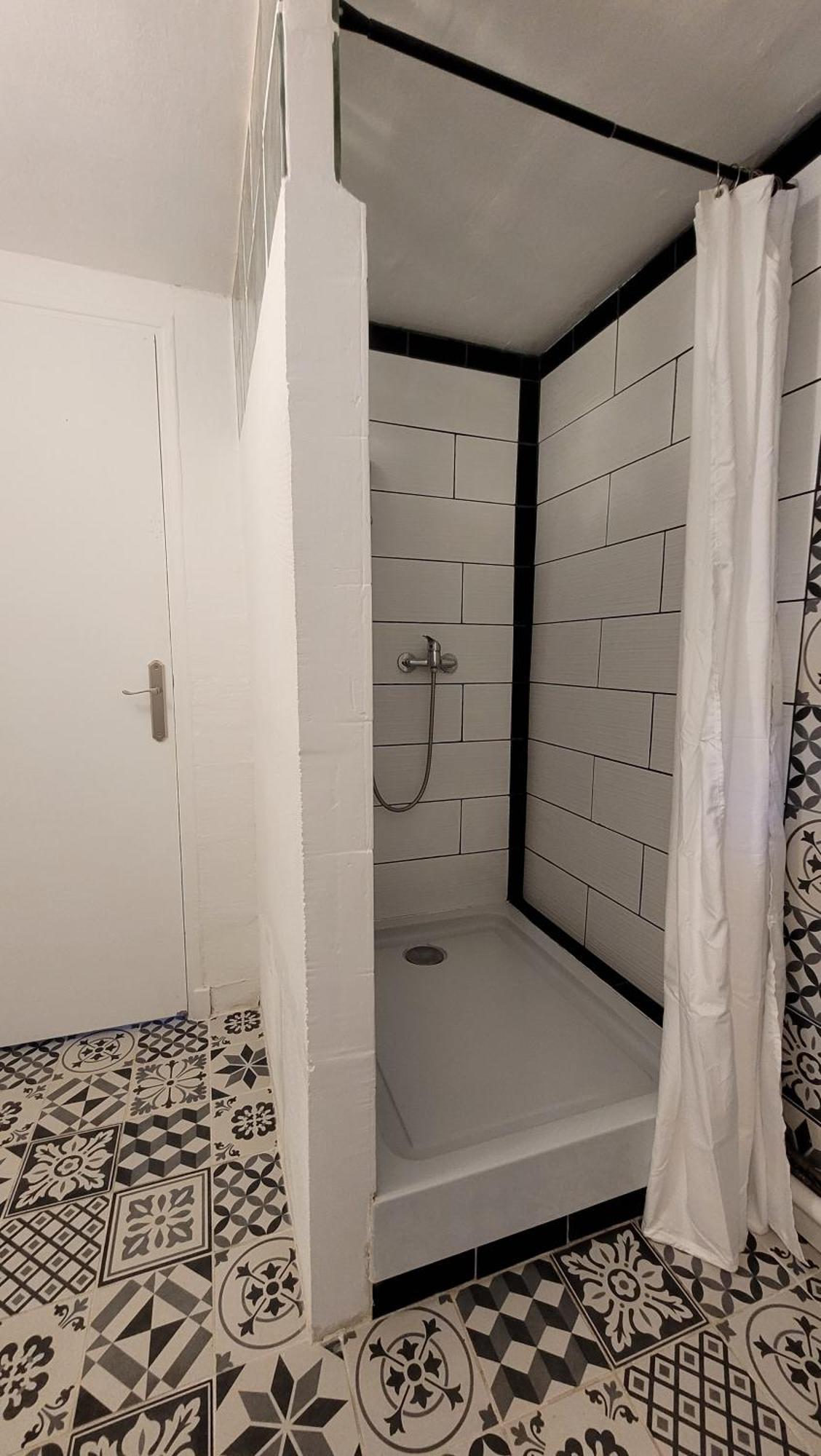 Апартаменты La Loge De Madame Soleil Оранж Экстерьер фото